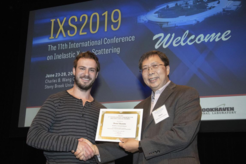 Dr. Brett Leedahl, Empfänger des IXS 2019 Poster Session Award